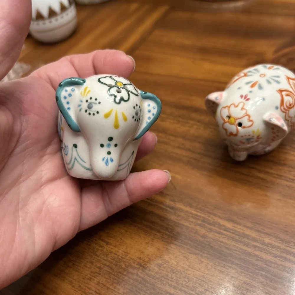 Anthropology Hand Painted Small‎ Elephant Salt Pepper Shakers Teal Orange